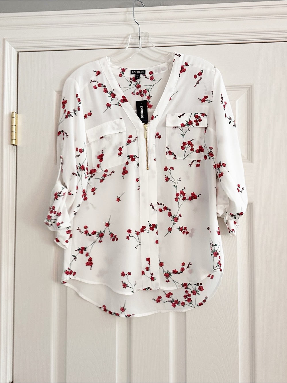 Express White Floral Zip Front Top NWT SMALL Roll Tab Sleeve Business Casual - Picture 2 of 12